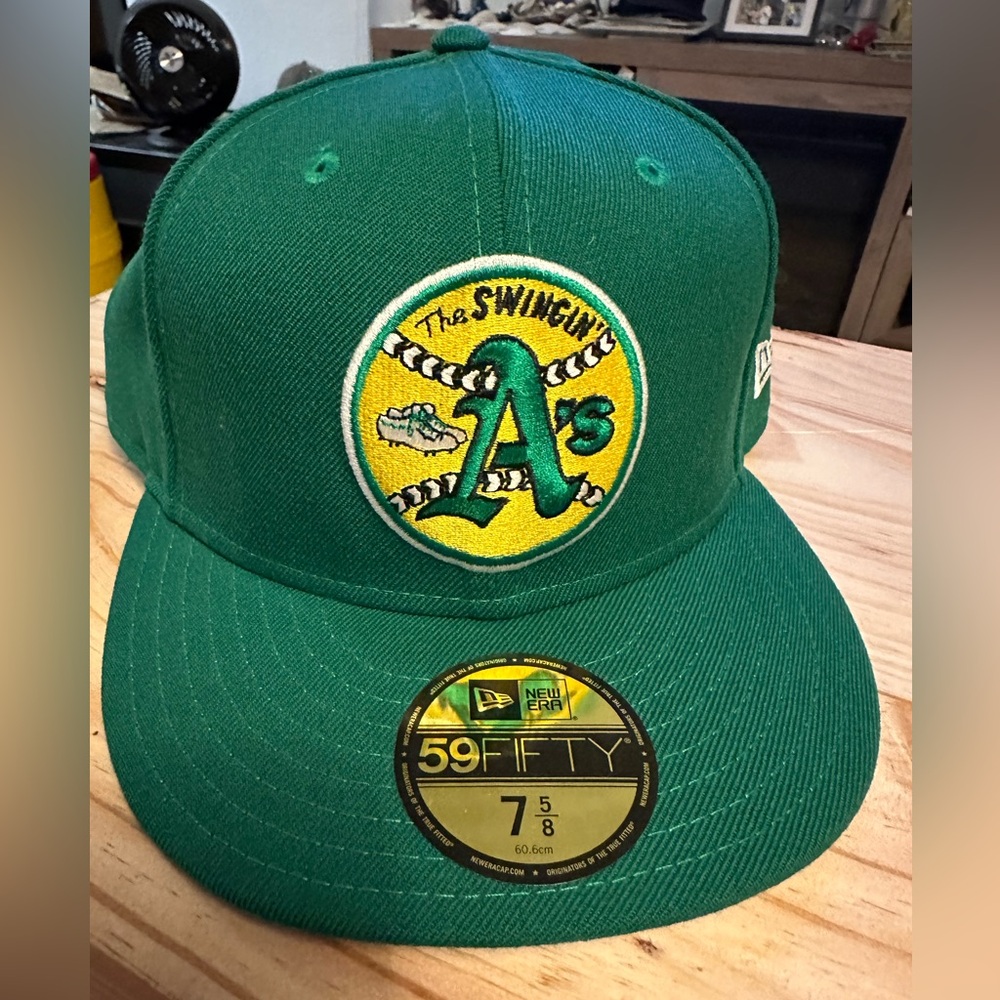 New Era Green 59FIFTY Fitted Hat with Team Logo